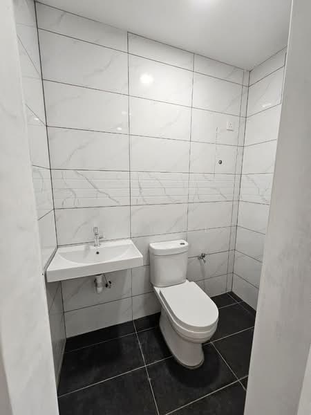 Rumah Teres 1 Tingkat untuk Dijual di Taman Ungku Tun Aminah (Skudai) - Lynn SL - Bathroom - PropertyGuru.com.my
