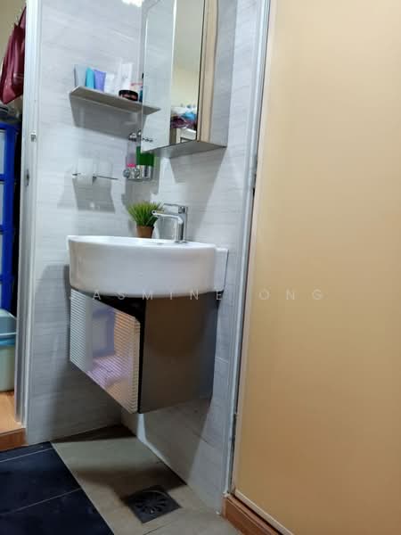 Rumah Teres 2 Tingkat untuk Dijual di Kepong Baru (Kepong) - Jasmine Ong - Bathroom - PropertyGuru.com.my
