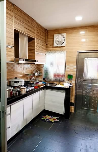Rumah Teres 2 Tingkat untuk Dijual di Kepong Baru (Kepong) - Jasmine Ong - Kitchen - PropertyGuru.com.my
