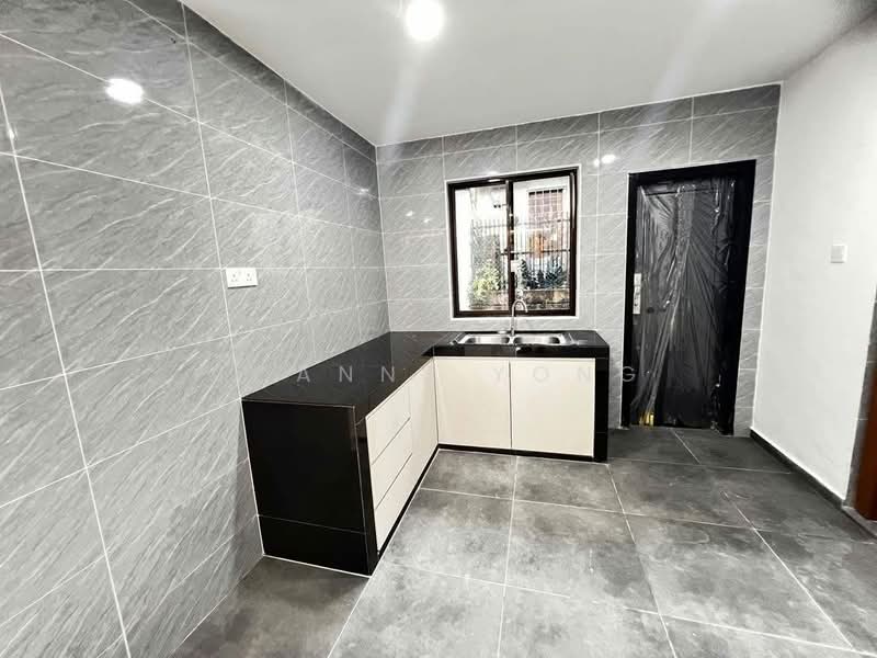 Rumah Teres 2 Tingkat untuk Dijual di Skudai (Johor) - Joanne Yong - Kitchen - PropertyGuru.com.my