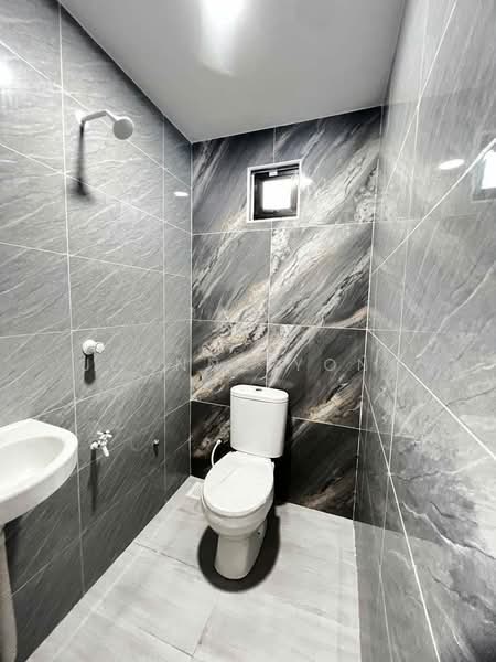 Rumah Teres 2 Tingkat untuk Dijual di Skudai (Johor) - Joanne Yong - Bathroom - PropertyGuru.com.my