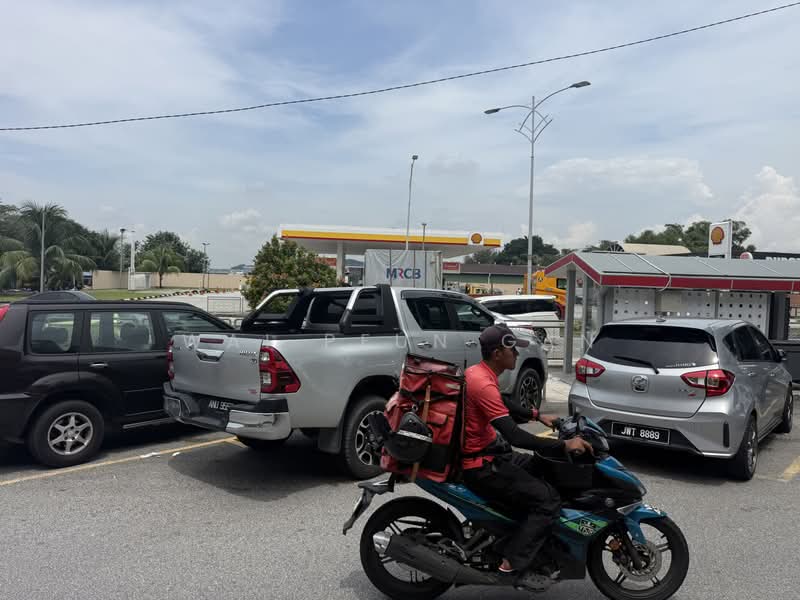 Shop for Sale in Taman Industri Sungai Buloh (Sungai Buloh) - Wai Peun Gan - PropertyGuru.com.my