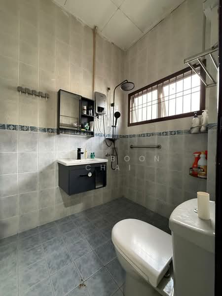 2-storey Terraced House for Sale in Bandar Indahpura (Kulai) - Ang Boon Chai - Bathroom - PropertyGuru.com.my