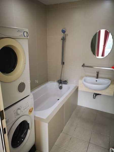 Servis Apartment untuk Disewa di 231 TR Serviced Suite - Don Lee Kah Hou - Bathroom - PropertyGuru.com.my