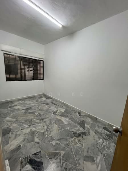 Townhouse for Rent in Taman Lembah Maju (Pandan Indah) - Loh KC - Interior - PropertyGuru.com.my