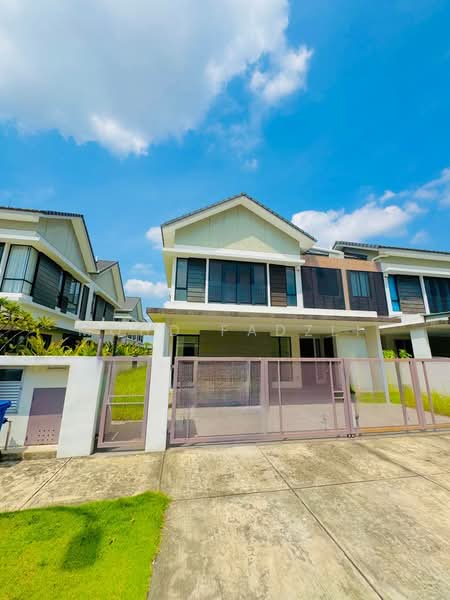 Semi-Detached House for Sale in Elmina (Shah Alam) - Mohd Fadzli - Exterior - PropertyGuru.com.my