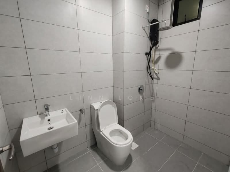 Service Residence for Sale at Meldrum Heights (Residensi Meldrum) - Linn Loke - Bathroom - PropertyGuru.com.my