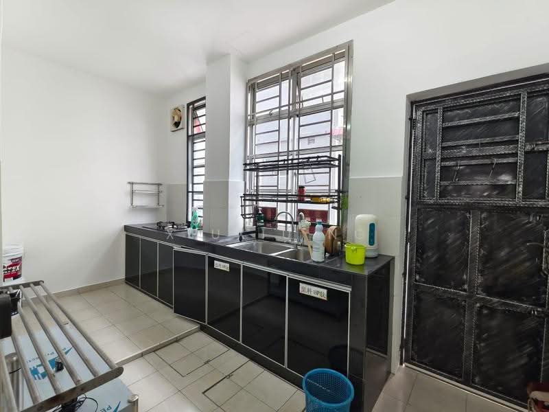 2-storey Terraced House for Sale in Taman Nusa Sentral (Iskandar Puteri (Nusajaya)) - Xiuxiu Ng - Kitchen - PropertyGuru.com.my
