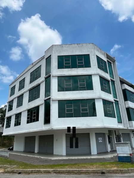 Shop for Rent in Bandar Puteri Puchong (Puchong) - Yang . - Exterior - PropertyGuru.com.my