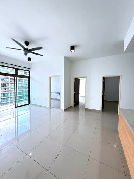 Servis Apartment untuk Dijual di Palazio - Karl Lim - Living Room - PropertyGuru.com.my