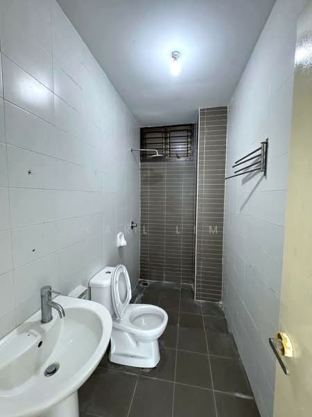 Servis Apartment untuk Dijual di Palazio - Karl Lim - Bathroom - PropertyGuru.com.my