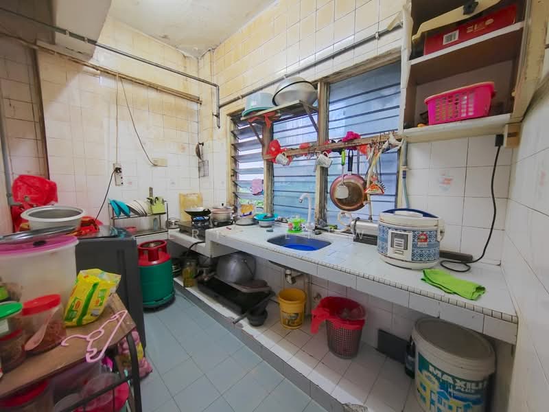 Flat for Sale at Kuchai Jaya Flat - Eric Liew - Kitchen - PropertyGuru.com.my
