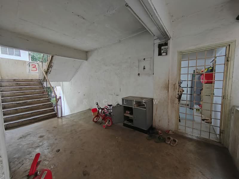 Flat for Sale at Kuchai Jaya Flat - Eric Liew - Entrance - PropertyGuru.com.my