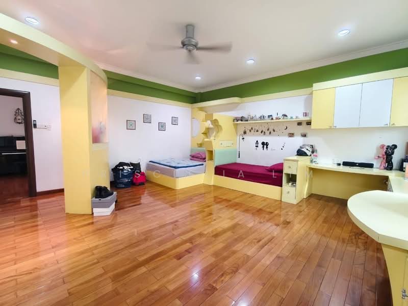 Bungalow for Sale in Taman Stulang Laut (Johor Bahru) - Priscillia Lim - PropertyGuru.com.my