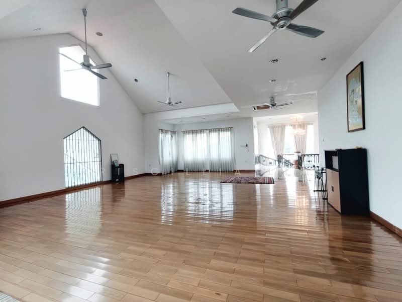 Bungalow for Sale in Taman Stulang Laut (Johor Bahru) - Priscillia Lim - PropertyGuru.com.my