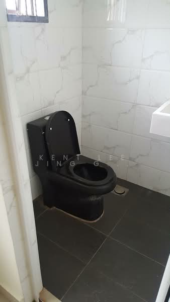 Rumah Teres 2 Tingkat untuk Dijual di Usj 3 (Subang Jaya) - Kent Lee Jing Guang - Bathroom - PropertyGuru.com.my