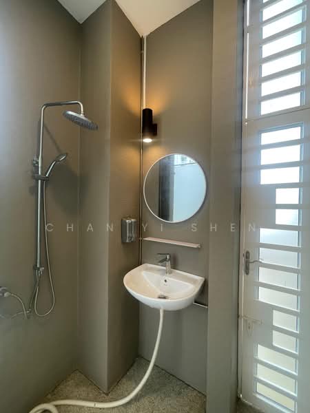 Kondominium untuk Dijual di Quayside Condominium - Chan Yi Shen - Bathroom - PropertyGuru.com.my