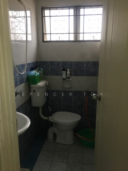 Kondominium untuk Dijual di Pelangi Damansara - Spencer Toh - Bathroom - PropertyGuru.com.my