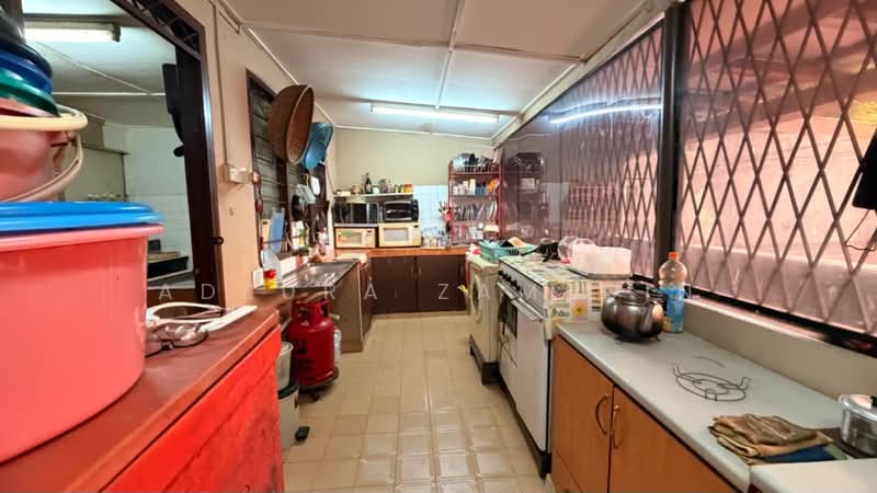 2-storey Terraced House for Sale in Damansara Heights (Damansara Heights) - Adzura Zamedin - Kitchen - PropertyGuru.com.my