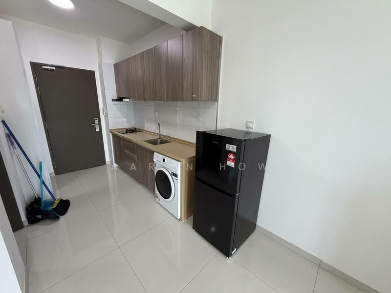 Servis Apartment untuk Disewa di Country Garden Central Park - Aaron How - Kitchen - PropertyGuru.com.my