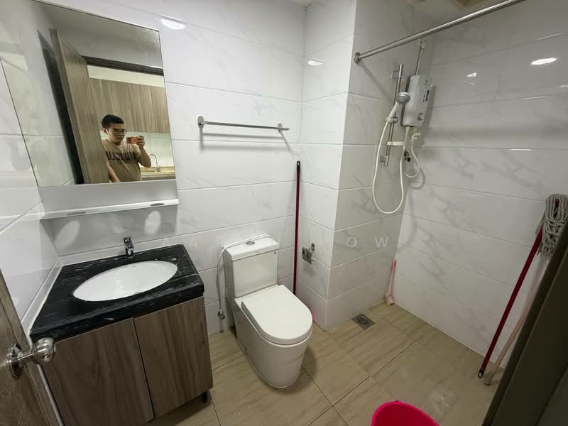 Servis Apartment untuk Disewa di Country Garden Central Park - Aaron How - Bathroom - PropertyGuru.com.my