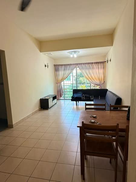 Townhouse for Rent in Luyang Perdana (Kota Kinabalu) - Ching Hui Wong - Living Room - PropertyGuru.com.my