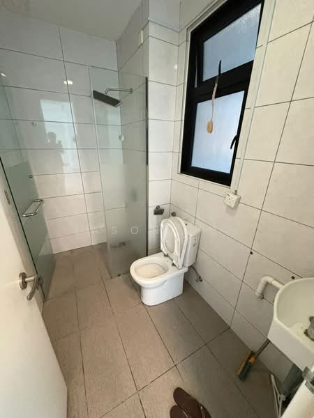 Servis Apartment untuk Disewa di Conezion Residences - Jason Yap - Bathroom - PropertyGuru.com.my