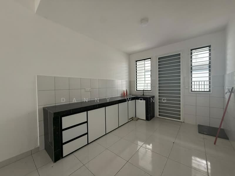2-storey Terraced House for Rent in Rawang (Selangor) - Danny Wong - Kitchen - PropertyGuru.com.my