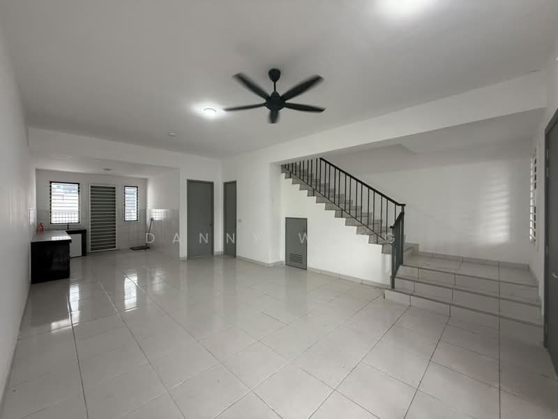 2-storey Terraced House for Rent in Rawang (Selangor) - Danny Wong - Living Room - PropertyGuru.com.my