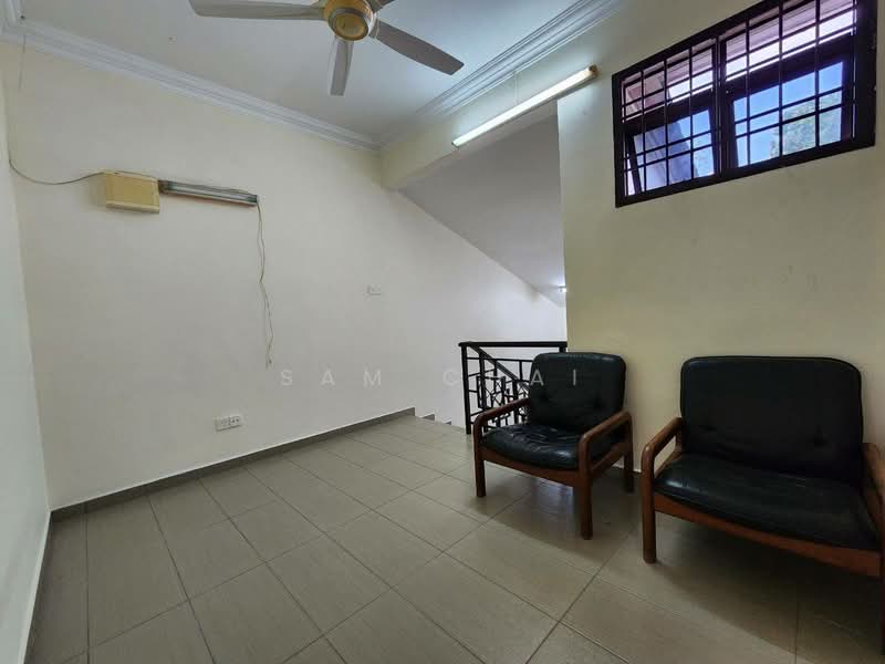 1.5-storey Terraced House for Sale in Bandar Seri Alam (Masai) - Sam Chai - Interior - PropertyGuru.com.my