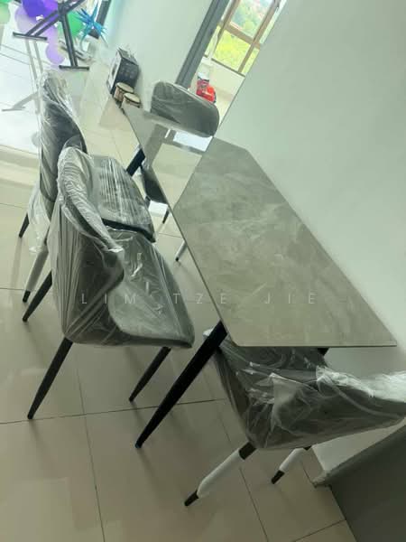 Condominium for Rent at PARC Regency (Residensi Masai) - Lim Tze Jie - Dining Room - PropertyGuru.com.my