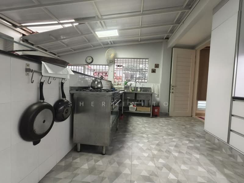 Rumah Banglo untuk Dijual di Taman Abad (Johor Bahru) - Sherlin To - Kitchen - PropertyGuru.com.my