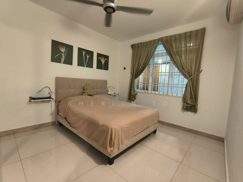 Rumah Banglo untuk Dijual di Taman Abad (Johor Bahru) - Sherlin To - Bedroom - PropertyGuru.com.my