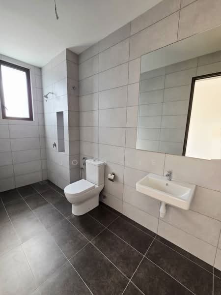 Rumah Kluster untuk Dijual di Bandar Bukit Puchong (Puchong) - John Lee - Bathroom - PropertyGuru.com.my