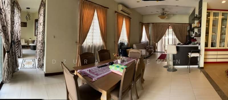 Rumah Berkembar untuk Dijual di Bukit Jelutong (Shah Alam) - Adzura Zamedin - Dining Room - PropertyGuru.com.my