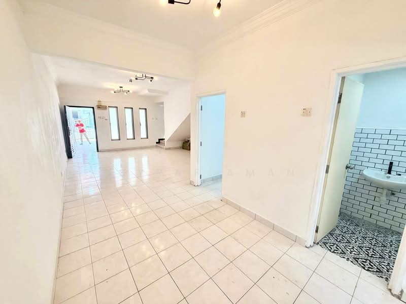 2-storey Terraced House for Sale in Seri Kembangan (Selangor) - Asyraf Aman - PropertyGuru.com.my