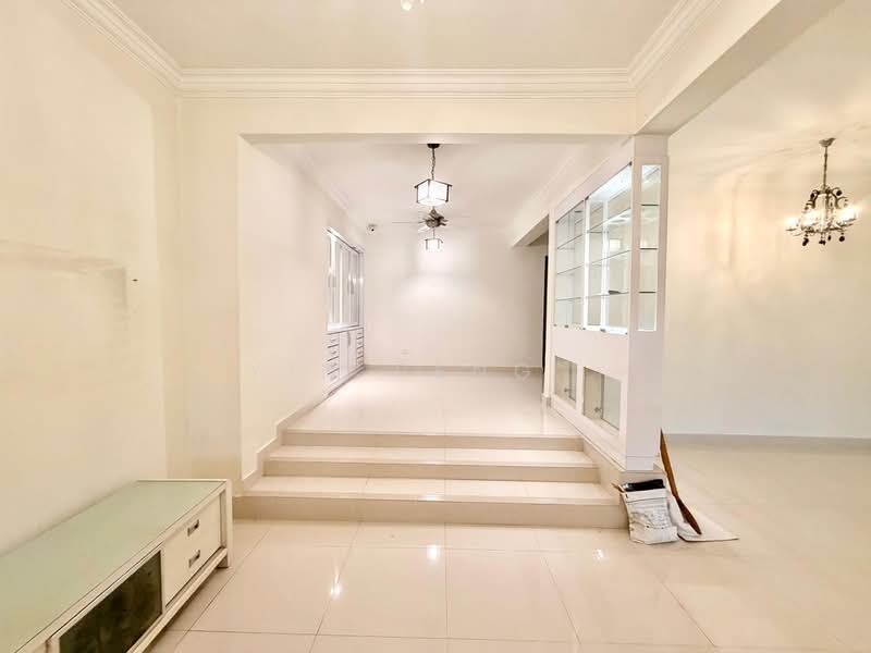 2-storey Terraced House for Rent in Taman Tun Dr Ismail (Kuala Lumpur) - Yin Peng . - Living Room - PropertyGuru.com.my