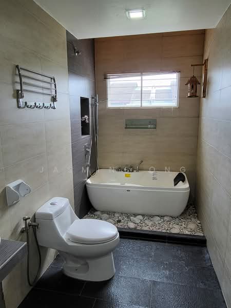 2.5-storey Terraced House for Sale in Taman Fadason (Kepong) - Jasmine Ong - Bathroom - PropertyGuru.com.my
