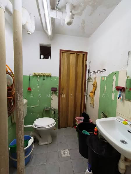 Rumah Flat untuk Dijual di Mutiara Fadason - Jasmine Ong - Bathroom - PropertyGuru.com.my