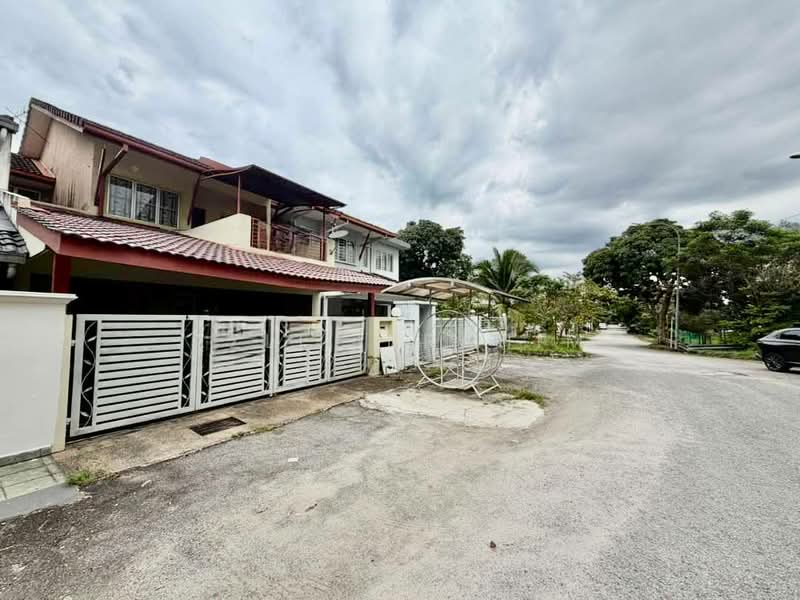 Rumah Teres 2 Tingkat untuk Dijual di Usj 22 (Subang Jaya) - Azli Ibrahim - Exterior - PropertyGuru.com.my