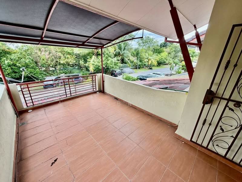 Rumah Teres 2 Tingkat untuk Dijual di Usj 22 (Subang Jaya) - Azli Ibrahim - Balcony - PropertyGuru.com.my