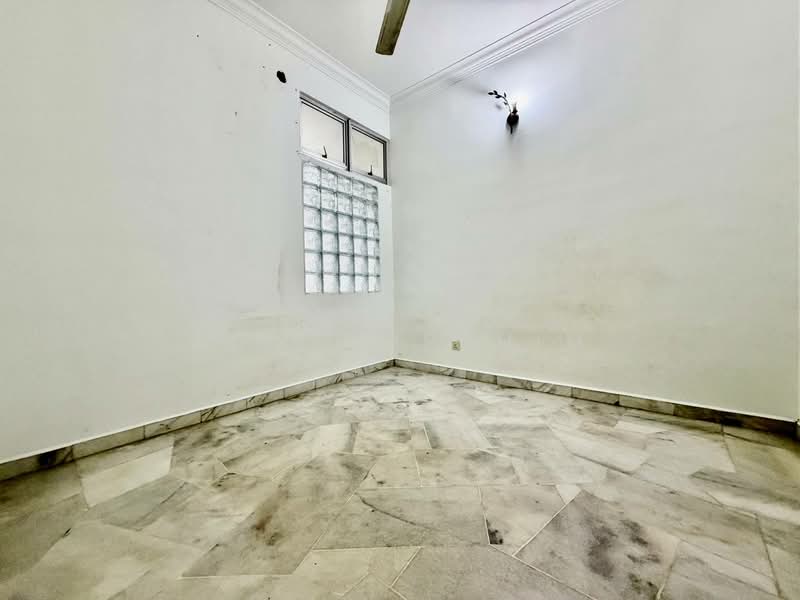 Rumah Teres 2 Tingkat untuk Dijual di Usj 22 (Subang Jaya) - Azli Ibrahim - Interior - PropertyGuru.com.my