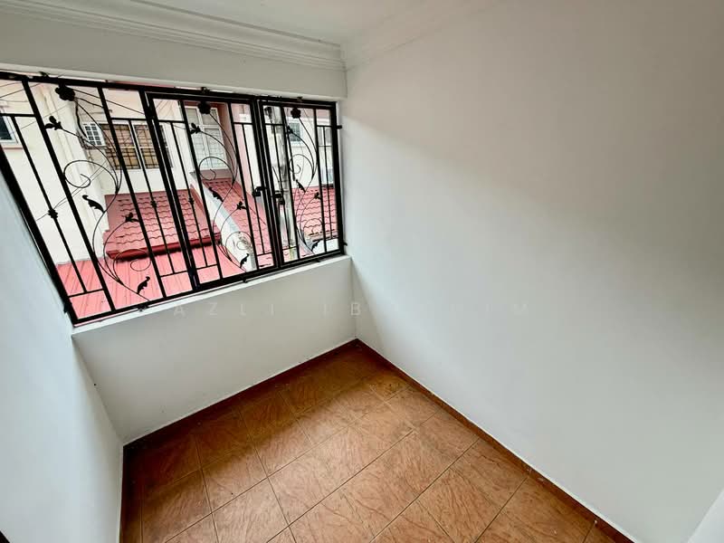 Rumah Teres 2 Tingkat untuk Dijual di Usj 22 (Subang Jaya) - Azli Ibrahim - Balcony - PropertyGuru.com.my