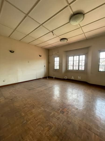 Rumah Berkembar untuk Dijual di Usj 5 (Subang Jaya) - Pearly Gan - Living Room - PropertyGuru.com.my