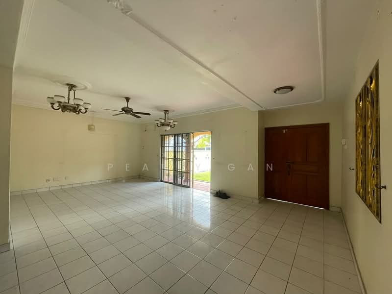 Rumah Berkembar untuk Dijual di Usj 5 (Subang Jaya) - Pearly Gan - Living Room - PropertyGuru.com.my