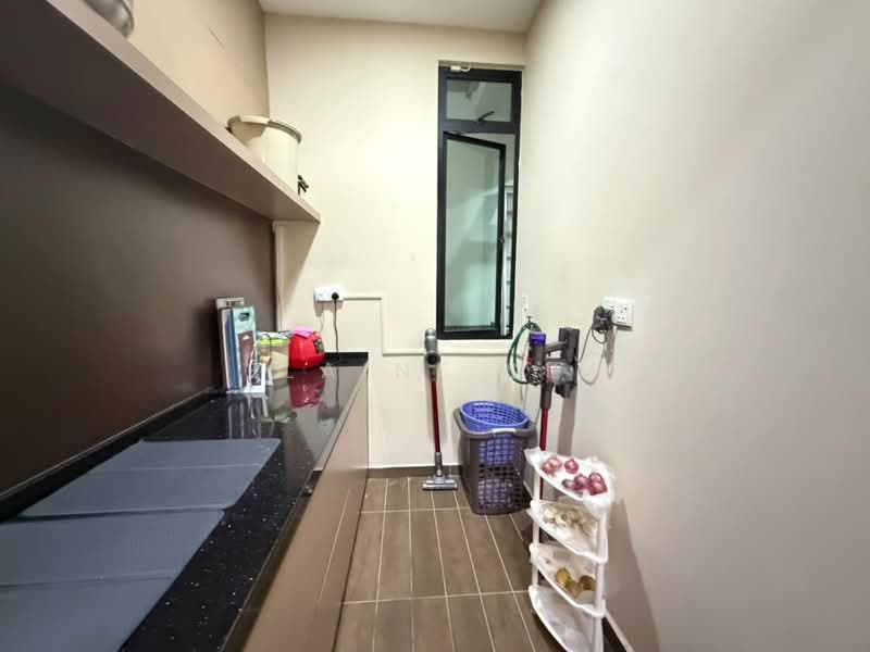 Cluster House for Sale in Senibong (Permas Jaya) - Elaine Sim - Kitchen - PropertyGuru.com.my