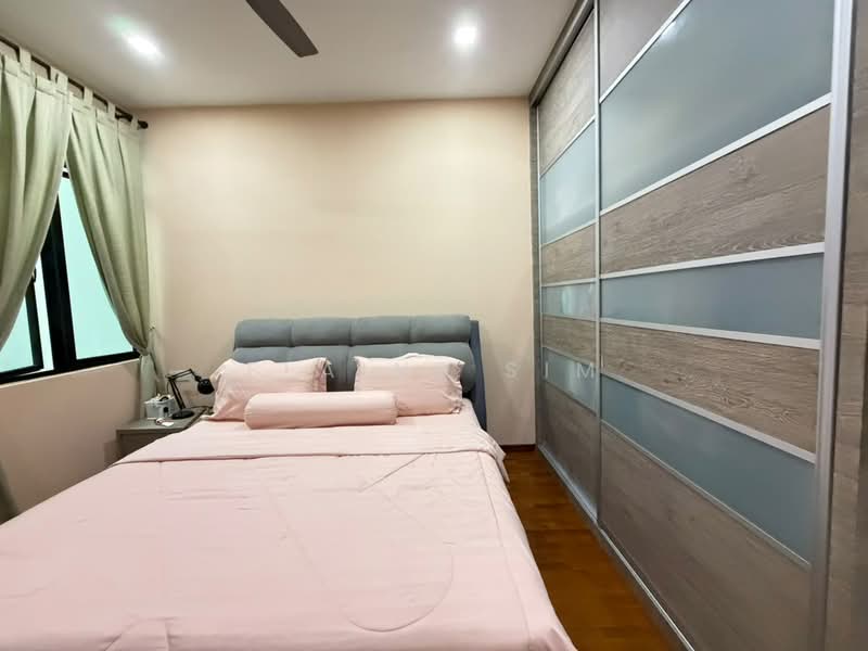 Cluster House for Sale in Senibong (Permas Jaya) - Elaine Sim - Bedroom - PropertyGuru.com.my
