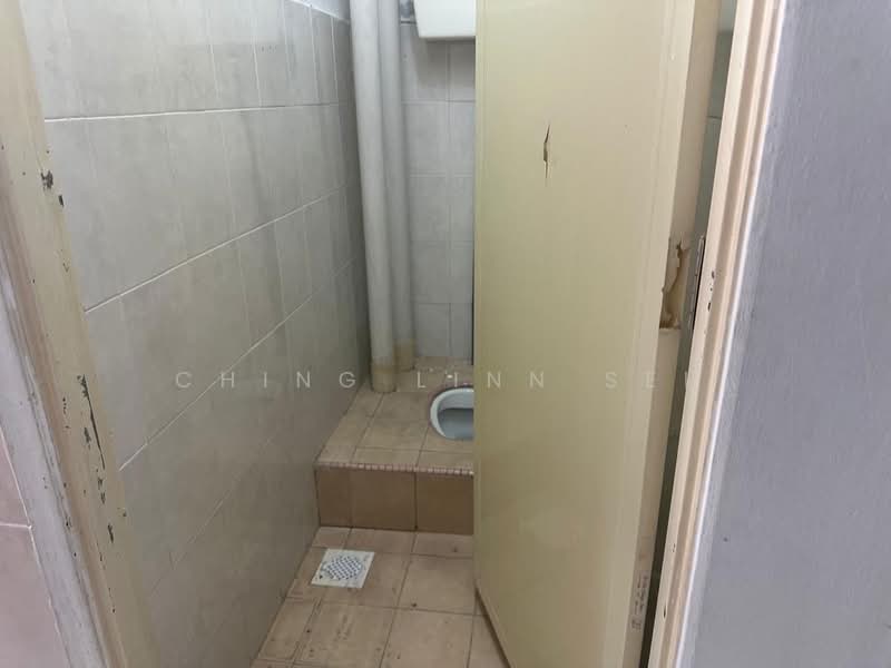 Apartment for Sale at Pusat Komersial Ayer Keroh - Ching Linn Sei - PropertyGuru.com.my
