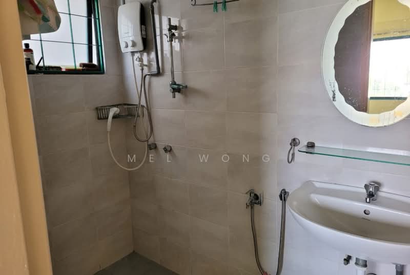 Kondominium untuk Dijual di Kelana Parkview Condominium - Mel Wong - Bathroom - PropertyGuru.com.my