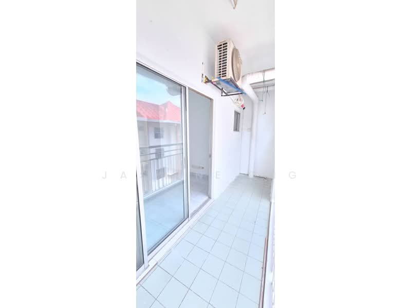 Pangsapuri untuk Dijual di Vista Magna - Jasmine Ong - Balcony - PropertyGuru.com.my